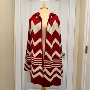 Sweater Hoodie by Cato Size XL. Gorgeous deep red design!!